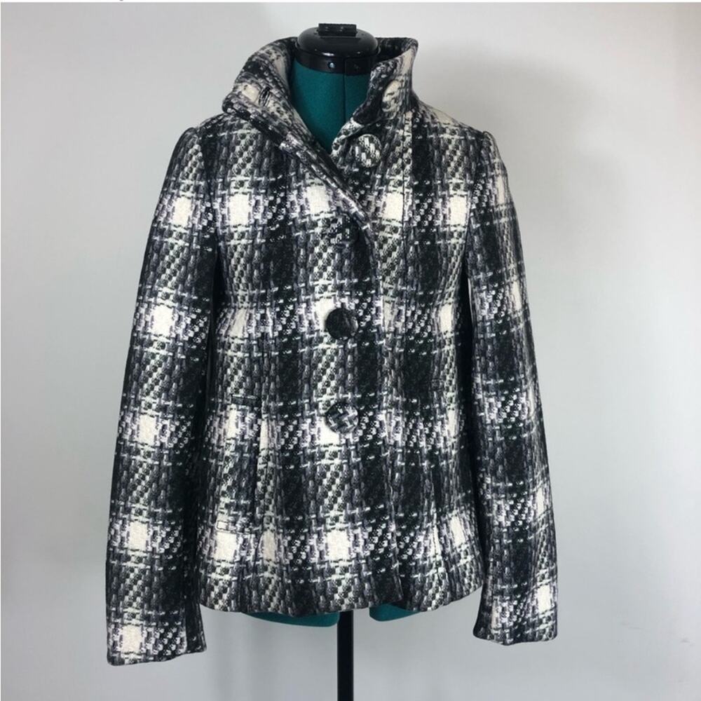 H & M wool plaid jacket in black white and green